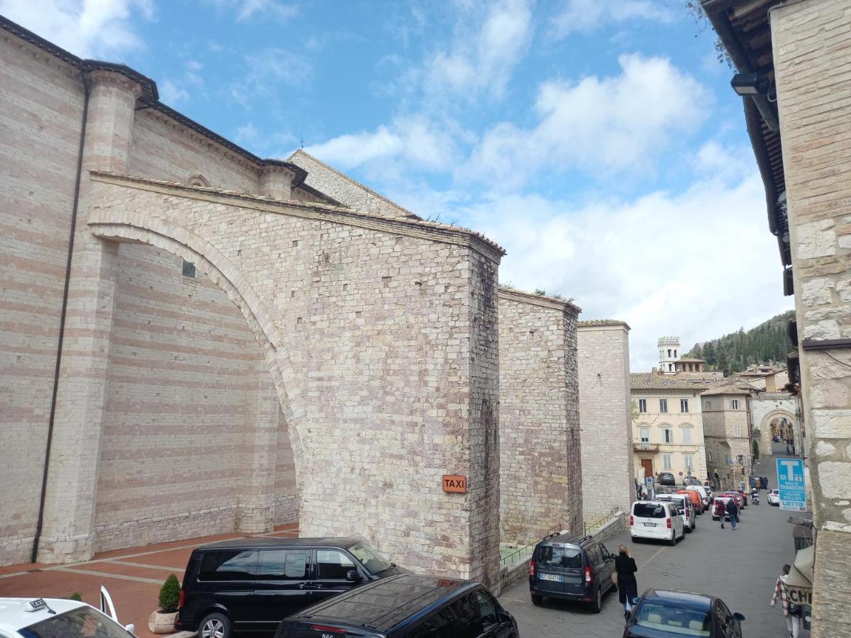 B&B Maison Gabry Assisi Bagian luar foto