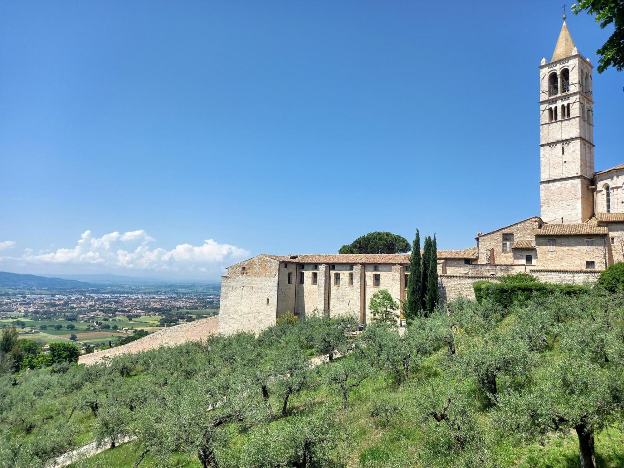 B&B Maison Gabry Assisi Bagian luar foto