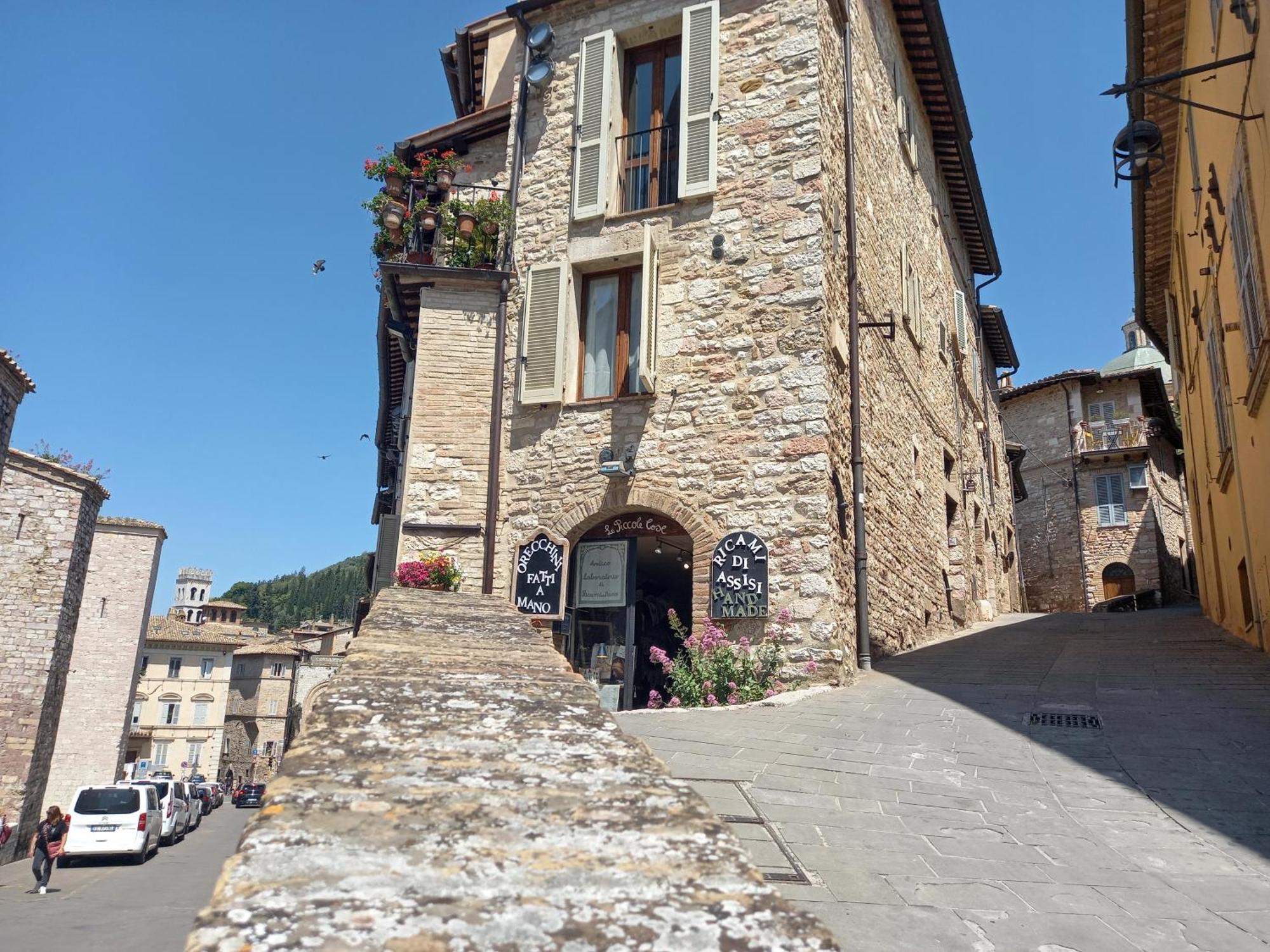 B&B Maison Gabry Assisi Bagian luar foto
