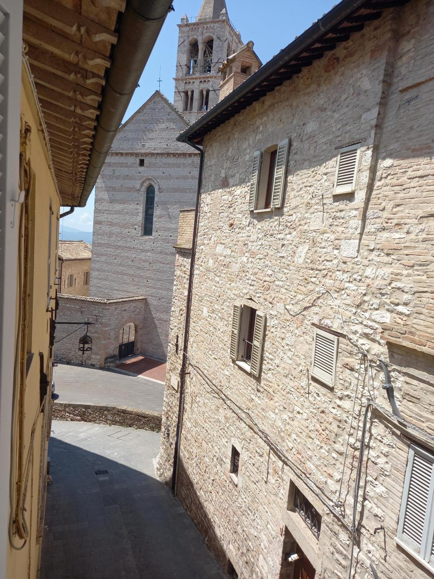 B&B Maison Gabry Assisi Bagian luar foto